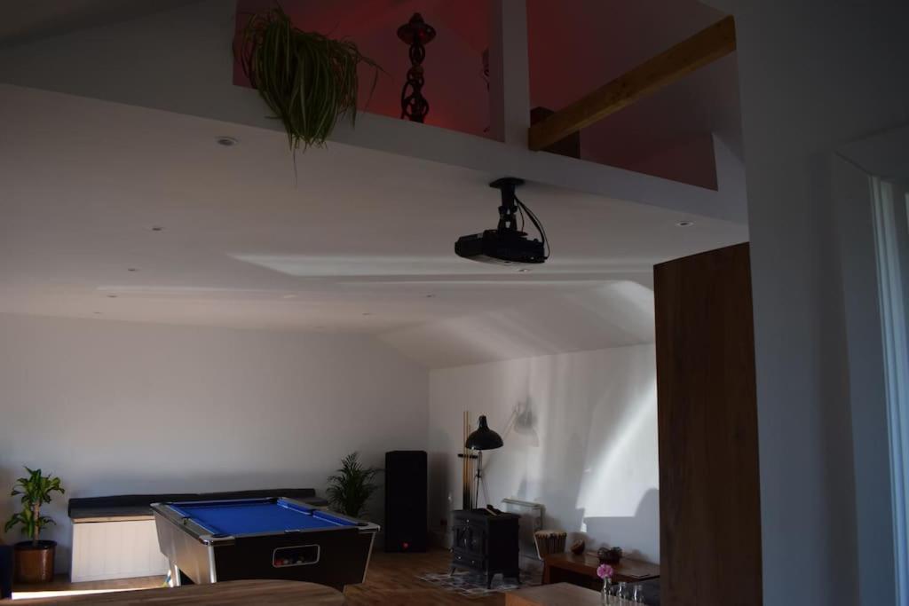 Crossing Retreat - Pool Table, Projector, Barn Villa Tunstead  Eksteriør bilde